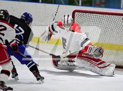 Thumbnail 3 in Darien @ Fairfield Warde/Ludlowe photogallery.