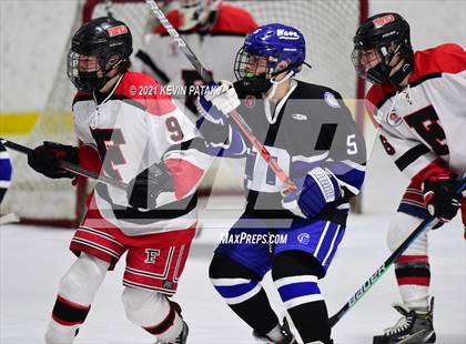 Thumbnail 3 in Darien @ Fairfield Warde/Ludlowe photogallery.