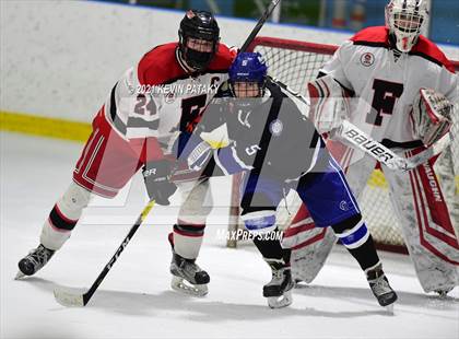 Thumbnail 2 in Darien @ Fairfield Warde/Ludlowe photogallery.