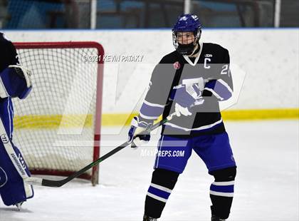 Thumbnail 1 in Darien @ Fairfield Warde/Ludlowe photogallery.