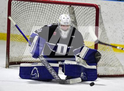 Thumbnail 1 in Darien @ Fairfield Warde/Ludlowe photogallery.