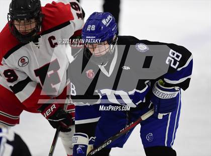 Thumbnail 3 in Darien @ Fairfield Warde/Ludlowe photogallery.