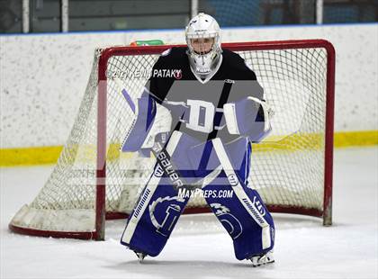 Thumbnail 3 in Darien @ Fairfield Warde/Ludlowe photogallery.