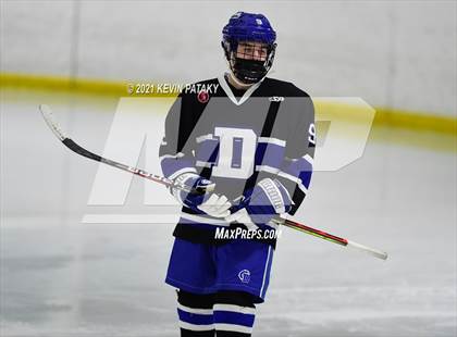 Thumbnail 3 in Darien @ Fairfield Warde/Ludlowe photogallery.