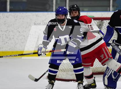 Thumbnail 2 in Darien @ Fairfield Warde/Ludlowe photogallery.