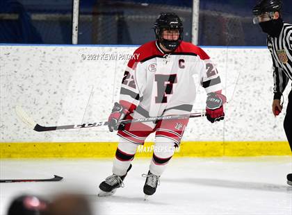 Thumbnail 3 in Darien @ Fairfield Warde/Ludlowe photogallery.