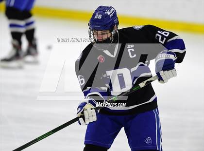 Thumbnail 3 in Darien @ Fairfield Warde/Ludlowe photogallery.