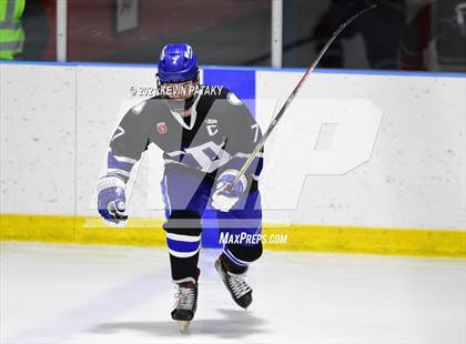 Thumbnail 2 in Darien @ Fairfield Warde/Ludlowe photogallery.