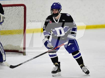 Thumbnail 3 in Darien @ Fairfield Warde/Ludlowe photogallery.