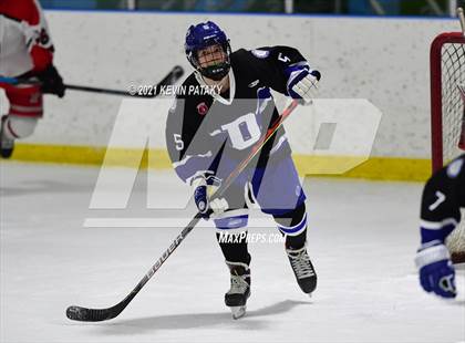 Thumbnail 3 in Darien @ Fairfield Warde/Ludlowe photogallery.