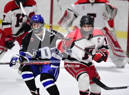 Thumbnail 3 in Darien @ Fairfield Warde/Ludlowe photogallery.
