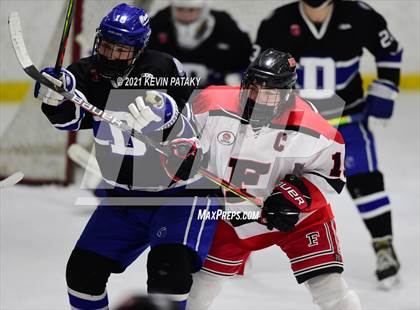 Thumbnail 1 in Darien @ Fairfield Warde/Ludlowe photogallery.