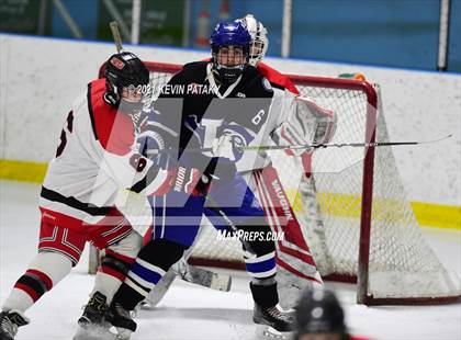 Thumbnail 2 in Darien @ Fairfield Warde/Ludlowe photogallery.