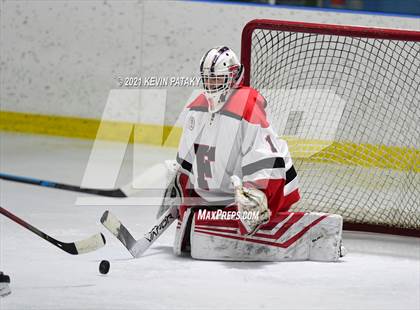 Thumbnail 3 in Darien @ Fairfield Warde/Ludlowe photogallery.