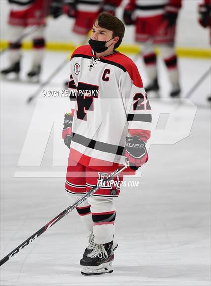 Thumbnail 3 in Darien @ Fairfield Warde/Ludlowe photogallery.