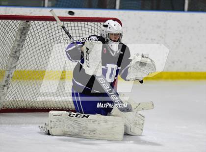 Thumbnail 3 in Darien @ Fairfield Warde/Ludlowe photogallery.