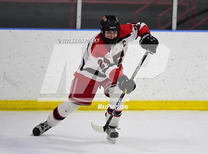 Thumbnail 3 in Darien @ Fairfield Warde/Ludlowe photogallery.