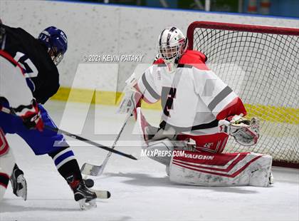 Thumbnail 2 in Darien @ Fairfield Warde/Ludlowe photogallery.