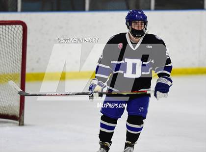 Thumbnail 3 in Darien @ Fairfield Warde/Ludlowe photogallery.