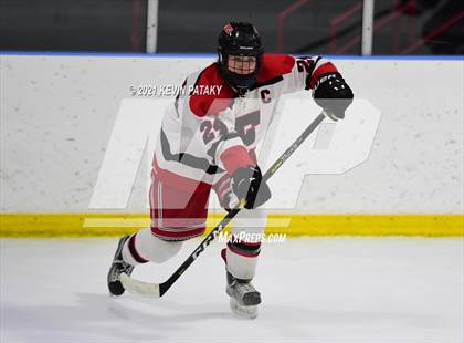 Thumbnail 1 in Darien @ Fairfield Warde/Ludlowe photogallery.