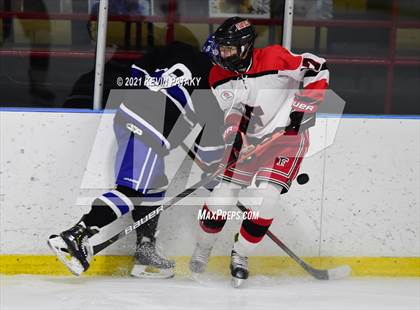 Thumbnail 3 in Darien @ Fairfield Warde/Ludlowe photogallery.