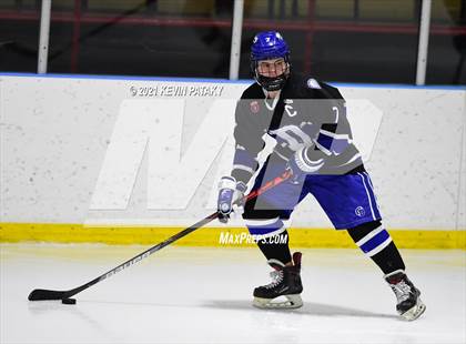Thumbnail 1 in Darien @ Fairfield Warde/Ludlowe photogallery.
