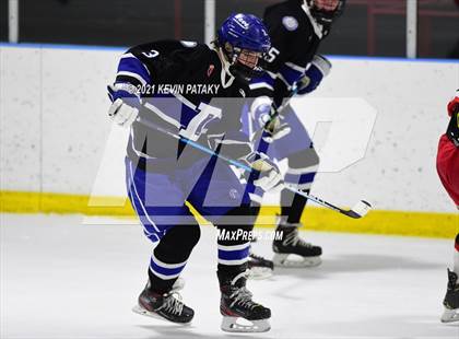 Thumbnail 2 in Darien @ Fairfield Warde/Ludlowe photogallery.