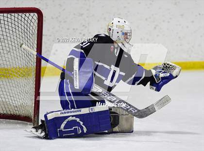 Thumbnail 3 in Darien @ Fairfield Warde/Ludlowe photogallery.