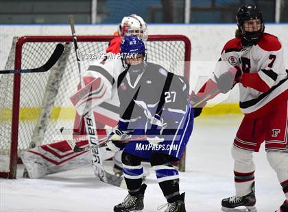 Thumbnail 3 in Darien @ Fairfield Warde/Ludlowe photogallery.