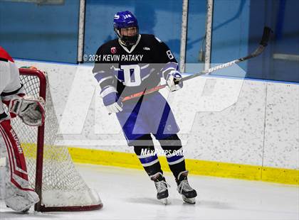 Thumbnail 3 in Darien @ Fairfield Warde/Ludlowe photogallery.
