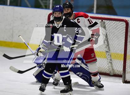 Thumbnail 3 in Darien @ Fairfield Warde/Ludlowe photogallery.