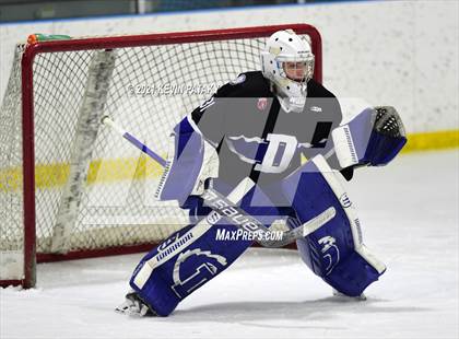 Thumbnail 2 in Darien @ Fairfield Warde/Ludlowe photogallery.