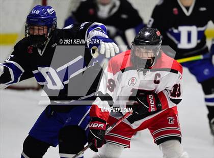 Thumbnail 3 in Darien @ Fairfield Warde/Ludlowe photogallery.