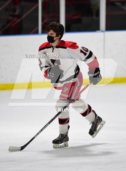 Thumbnail 1 in Darien @ Fairfield Warde/Ludlowe photogallery.