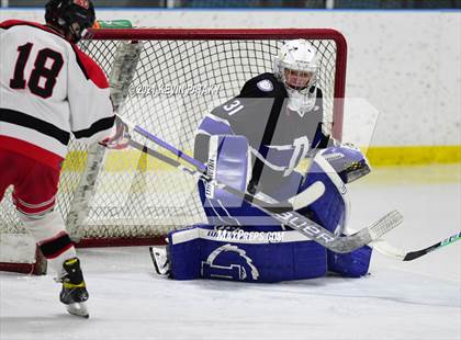 Thumbnail 1 in Darien @ Fairfield Warde/Ludlowe photogallery.