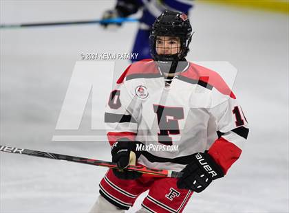 Thumbnail 2 in Darien @ Fairfield Warde/Ludlowe photogallery.