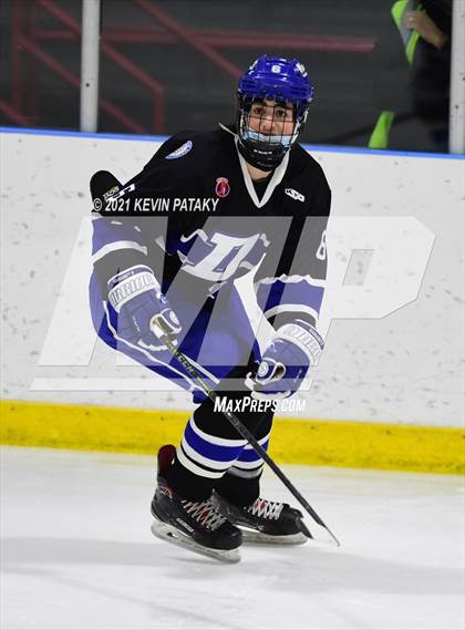 Thumbnail 1 in Darien @ Fairfield Warde/Ludlowe photogallery.