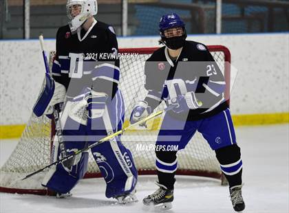 Thumbnail 1 in Darien @ Fairfield Warde/Ludlowe photogallery.