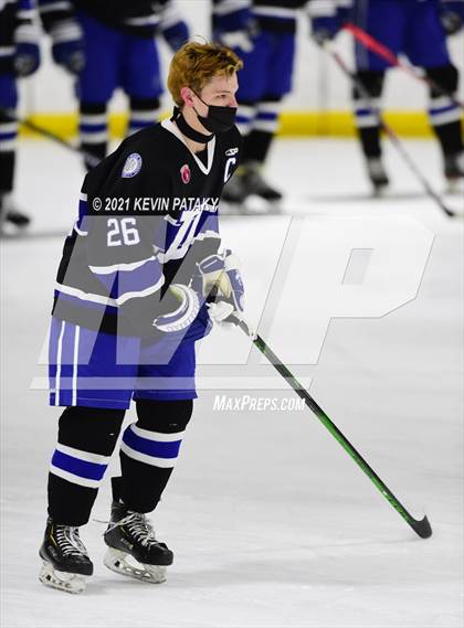 Thumbnail 3 in Darien @ Fairfield Warde/Ludlowe photogallery.