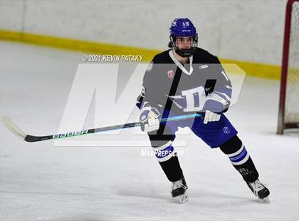 Thumbnail 1 in Darien @ Fairfield Warde/Ludlowe photogallery.