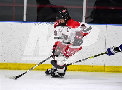 Thumbnail 3 in Darien @ Fairfield Warde/Ludlowe photogallery.