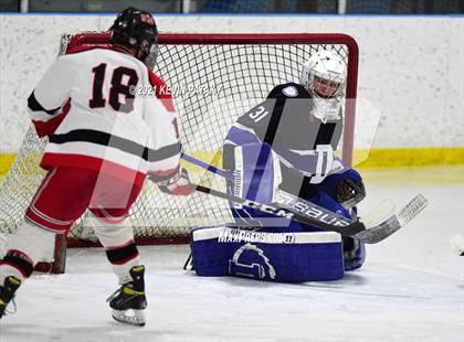 Thumbnail 3 in Darien @ Fairfield Warde/Ludlowe photogallery.
