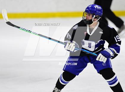 Thumbnail 3 in Darien @ Fairfield Warde/Ludlowe photogallery.