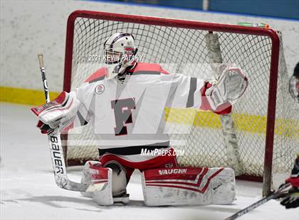 Thumbnail 3 in Darien @ Fairfield Warde/Ludlowe photogallery.