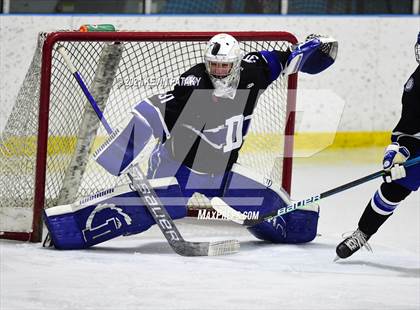 Thumbnail 3 in Darien @ Fairfield Warde/Ludlowe photogallery.
