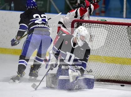 Thumbnail 3 in Darien @ Fairfield Warde/Ludlowe photogallery.