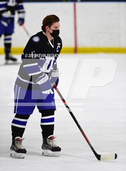 Thumbnail 2 in Darien @ Fairfield Warde/Ludlowe photogallery.