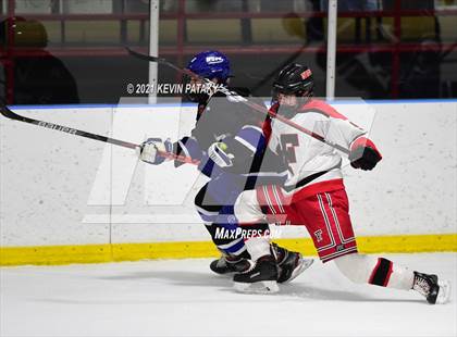 Thumbnail 3 in Darien @ Fairfield Warde/Ludlowe photogallery.
