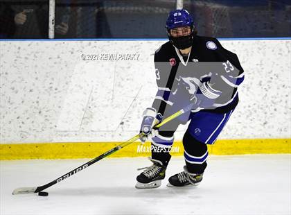 Thumbnail 2 in Darien @ Fairfield Warde/Ludlowe photogallery.