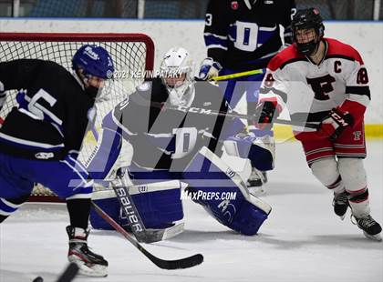 Thumbnail 3 in Darien @ Fairfield Warde/Ludlowe photogallery.